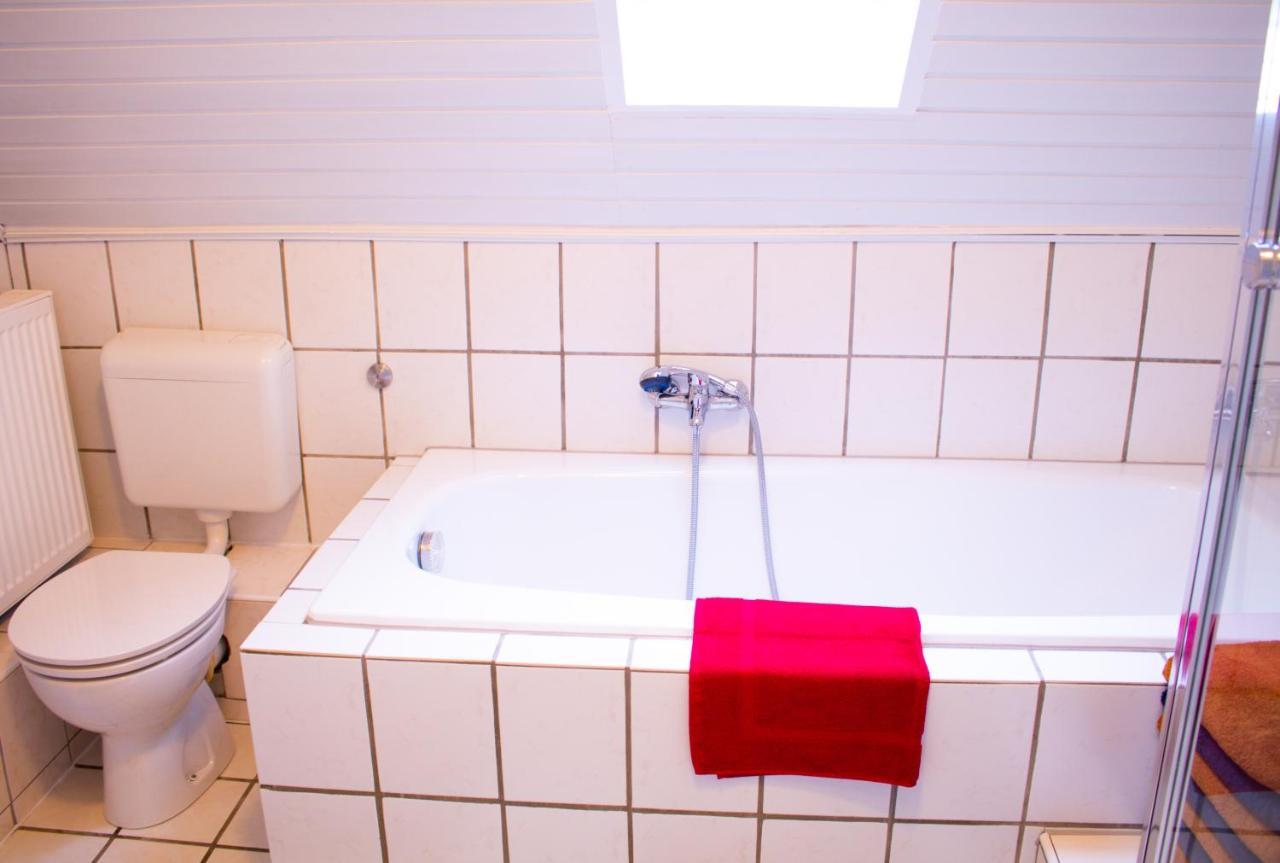 Apartament Bis 5 Personen, Parkplatz, Arbeitsplatz Solingen Zewnętrze zdjęcie